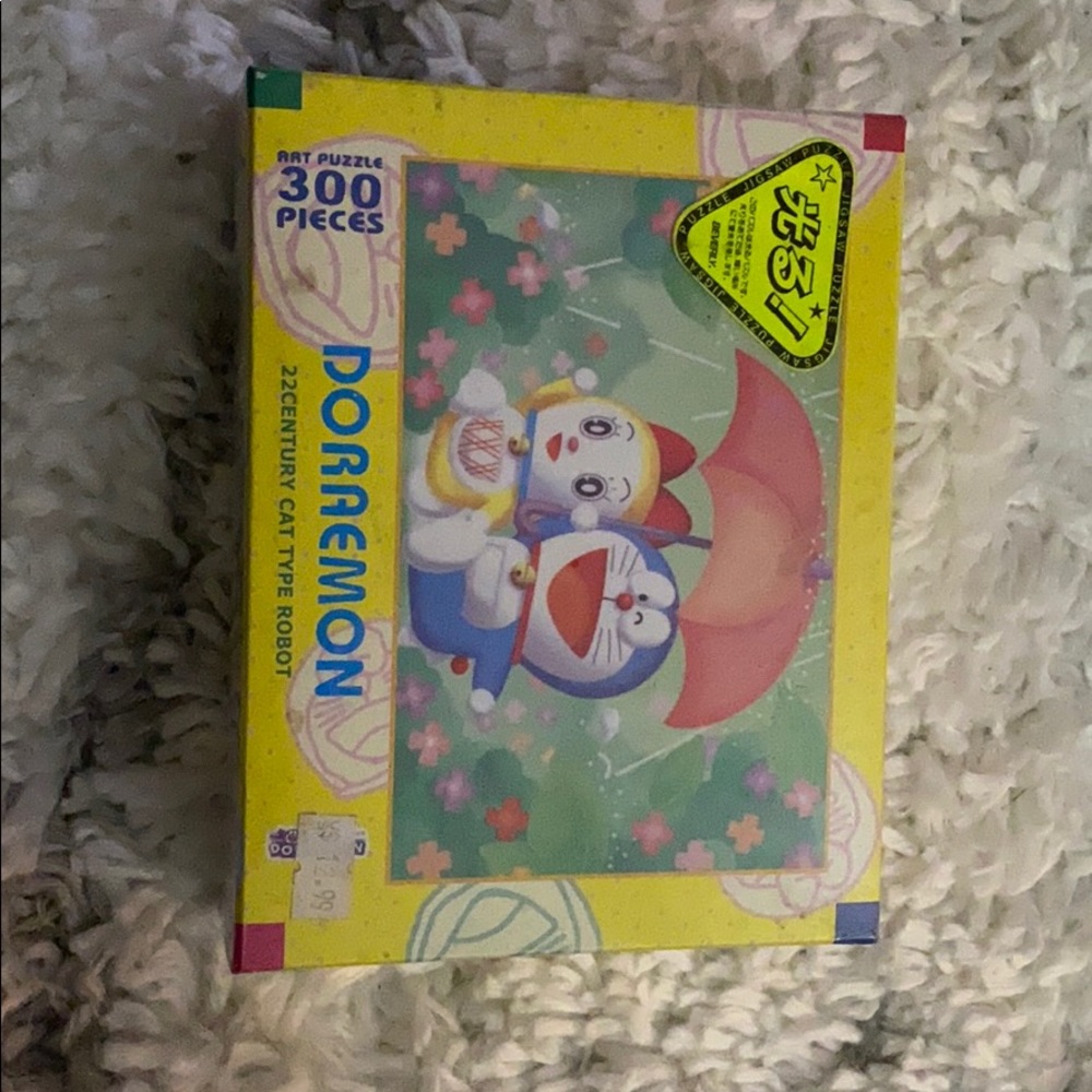 Rare doraemon 22 Century cat type robot puzzle